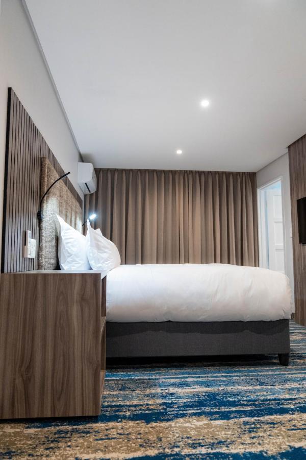 Zar Hotel Amanzimtoti Exterior photo